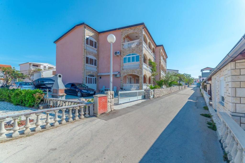 Apartmani Ivanic Vir Exterior foto