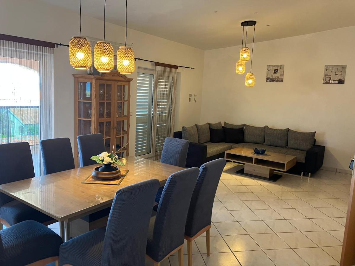 Apartmani Ivanic Vir Exterior foto