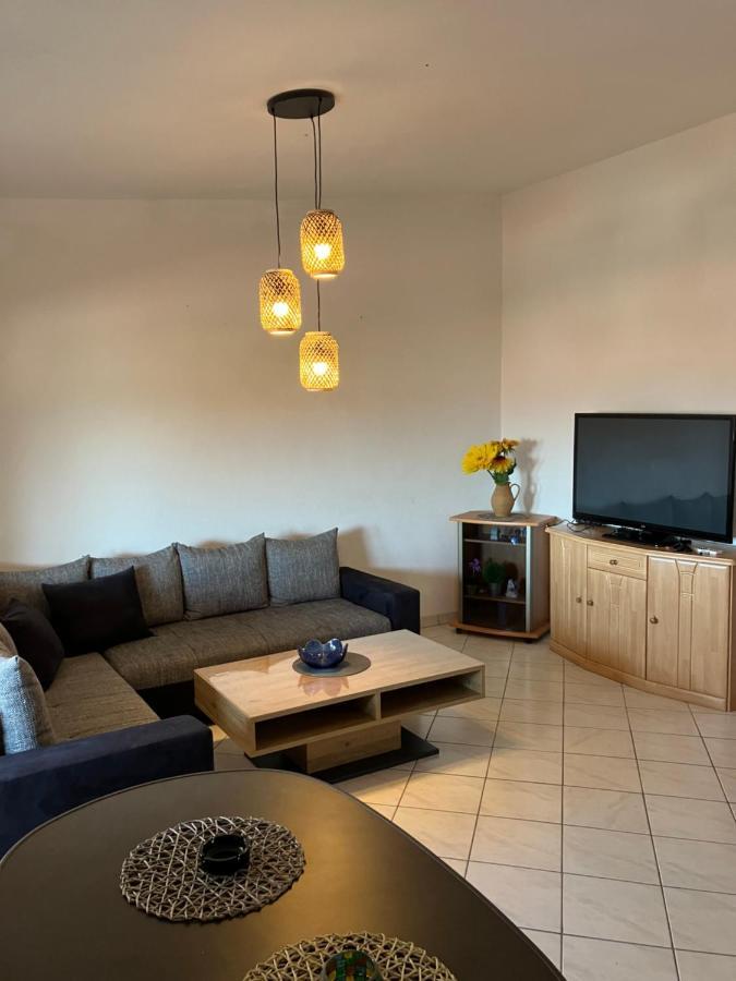 Apartmani Ivanic Vir Exterior foto
